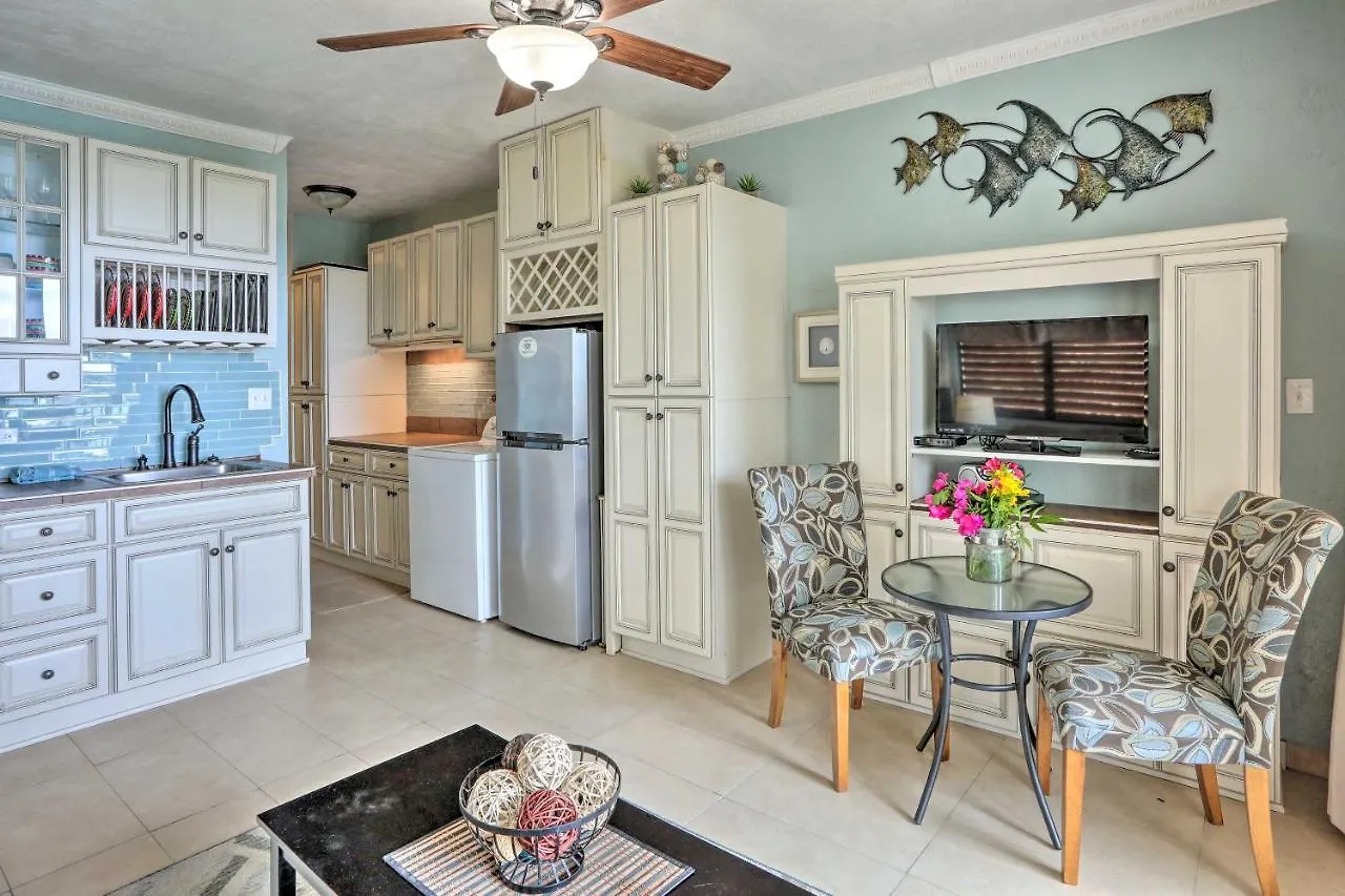 Saint Thomas Condo With Ocean Views, Walk To Beach! Frydendal Appartement